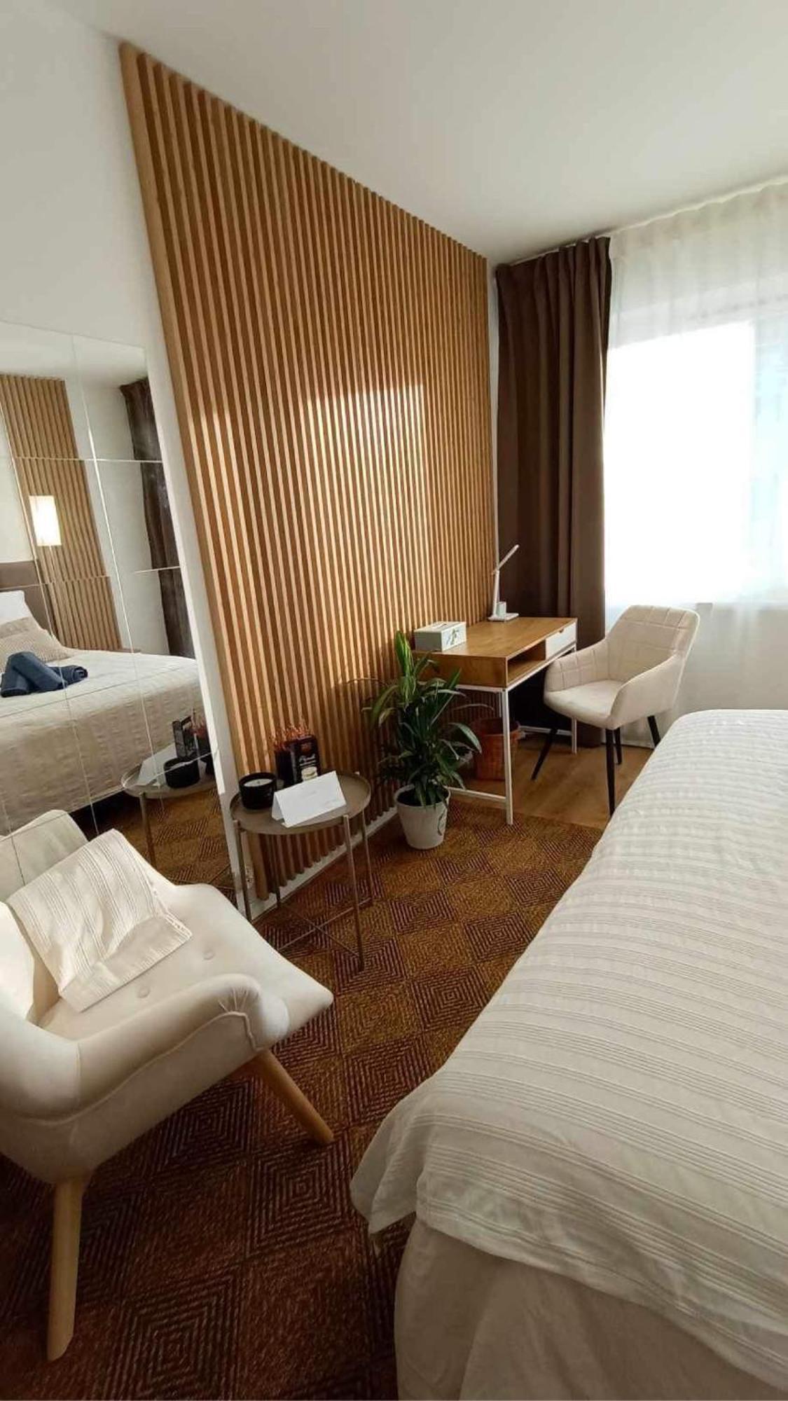 Апартаменты Apartament Podgorna 19 Торунь Экстерьер фото